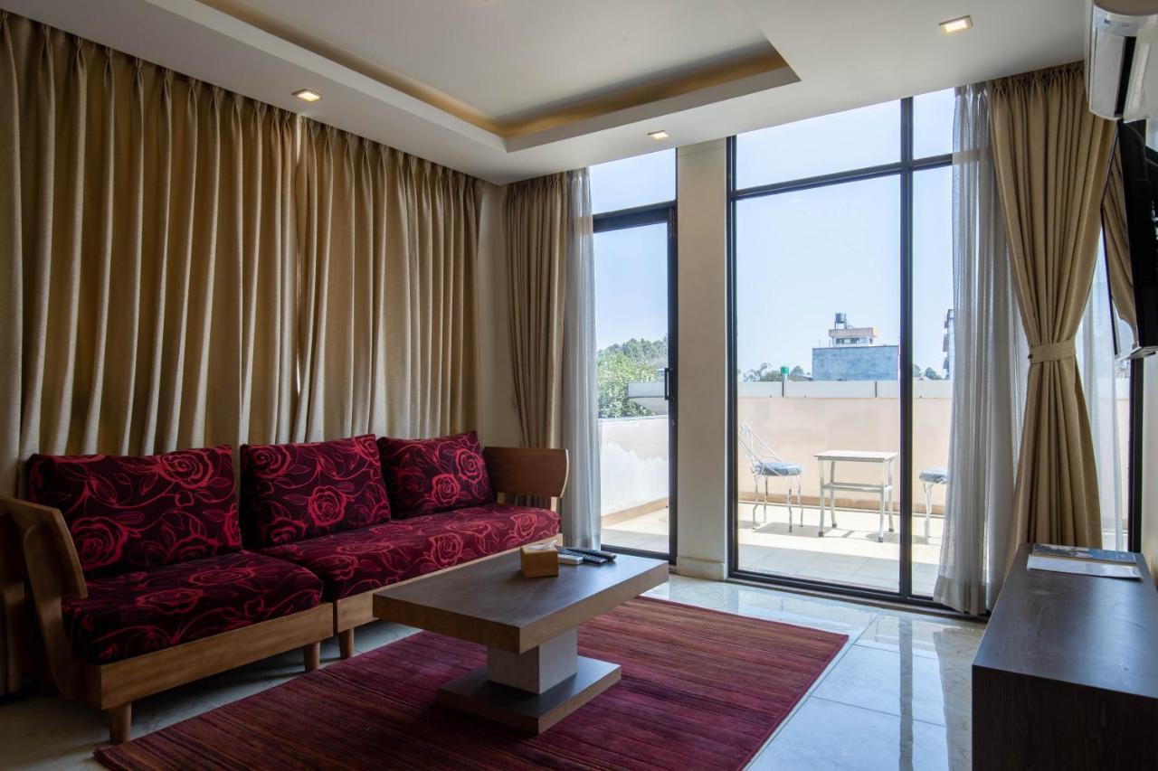 Sarovar Residency Serviced Apartment Hotel Jawlakhel Exterior foto